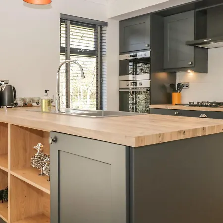 펜션 Watch Tree 그레인지오버샌즈